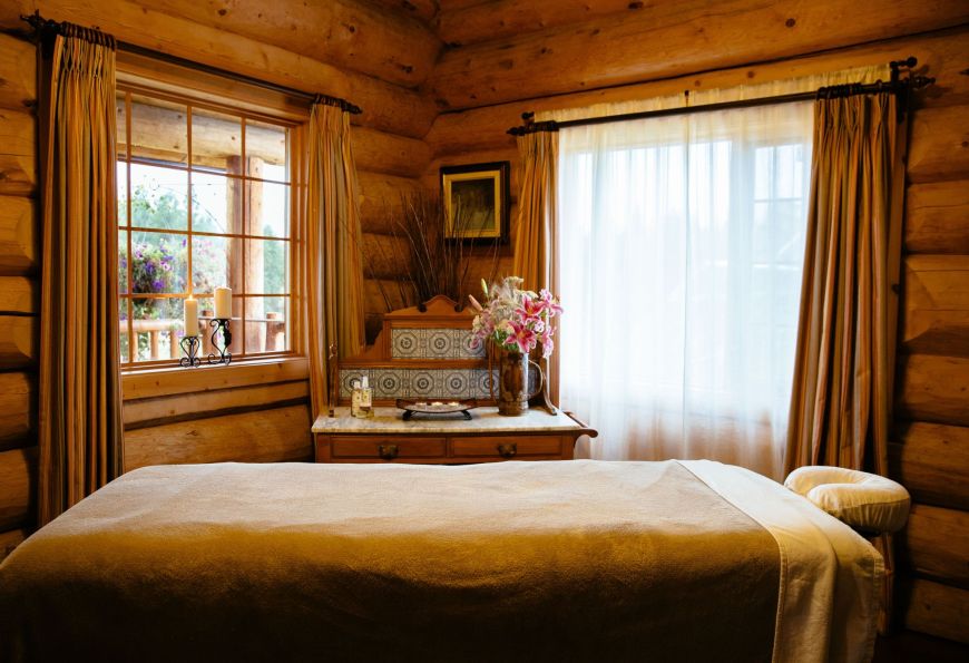 Siwash Lake massage room