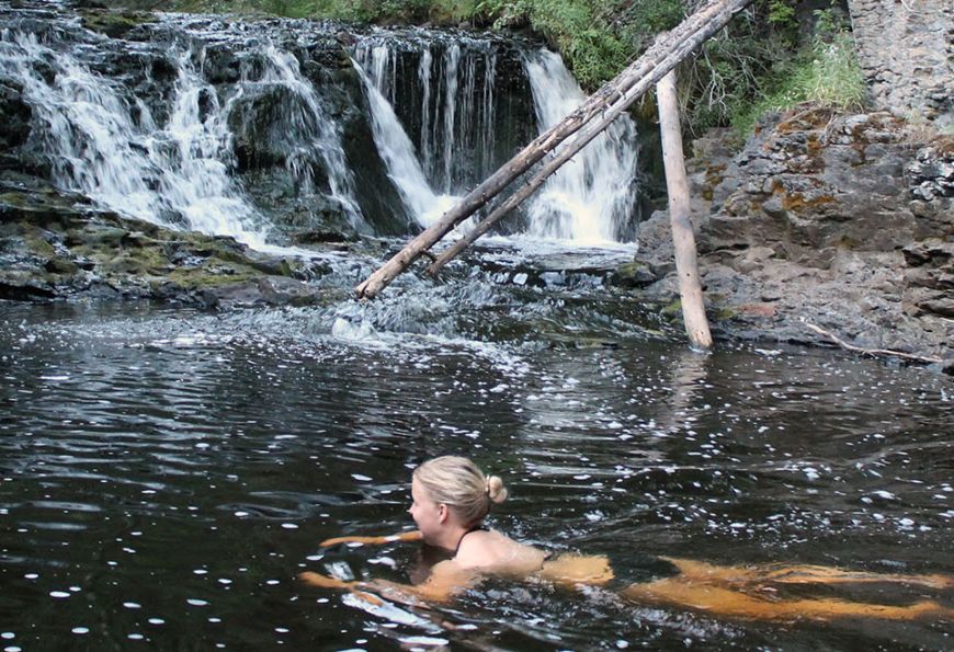 Swim under the waterfalls or take a plunge into the lightly mineralized waters of Siwash Lake 